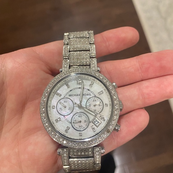 Michael Kors watch authentic - Picture 2 of 3